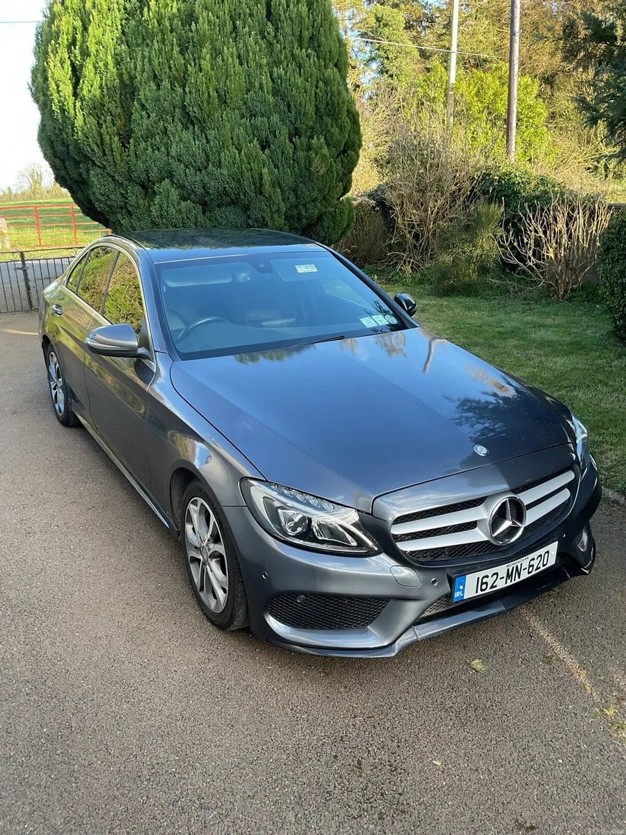 Mercedes Benz C200 D AMG LINE AUTO - Image 3