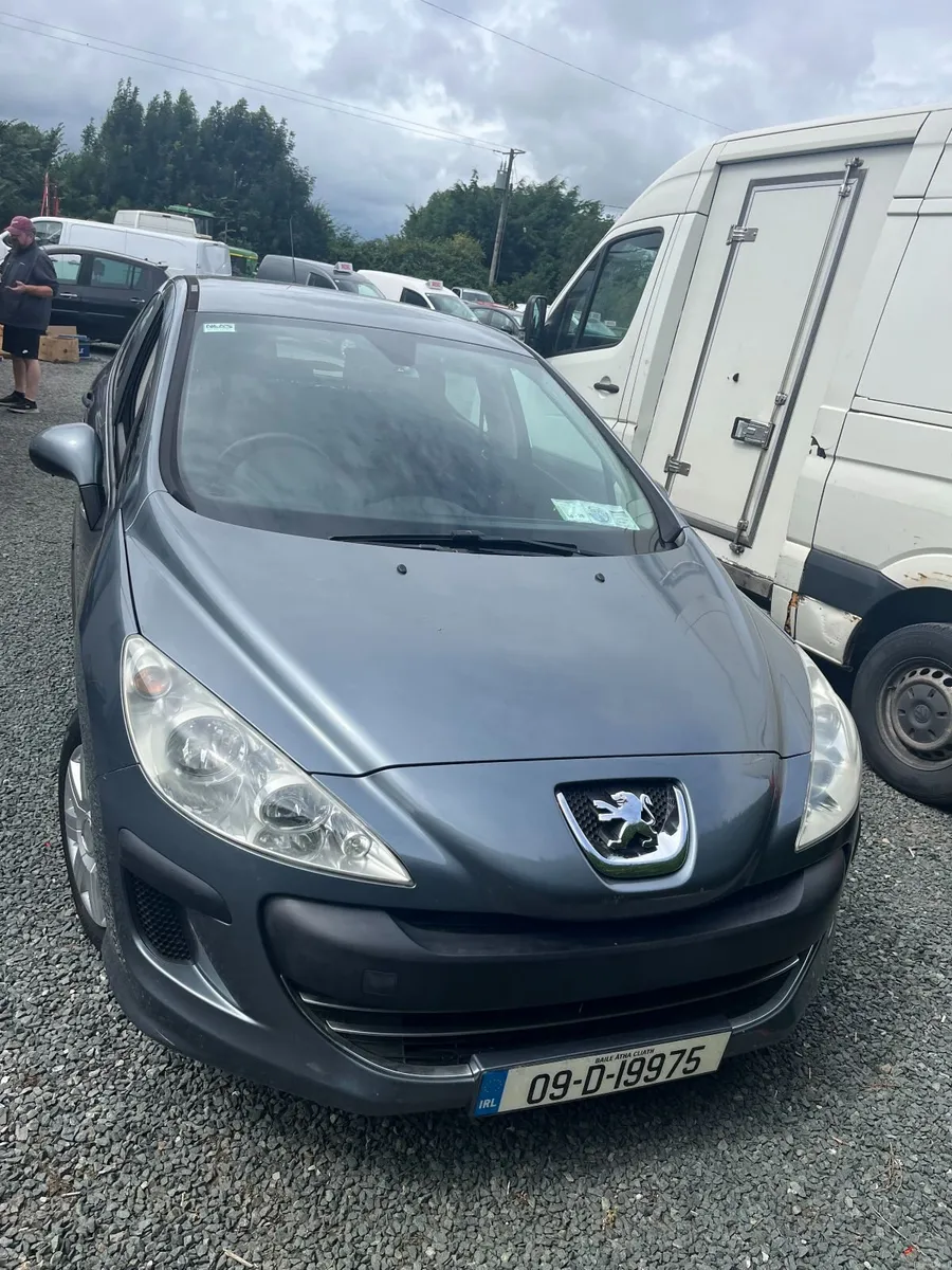 Peugeot 308 2009 has TAX, NCT, LOW KM - Image 2