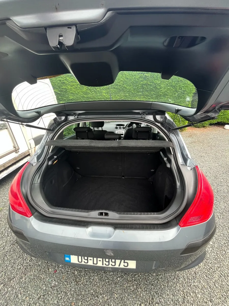 Peugeot 308 2009 has TAX, NCT, LOW KM - Image 4