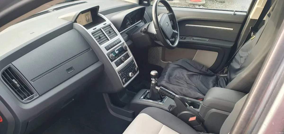 Dodge Journey 7 seater - Image 4