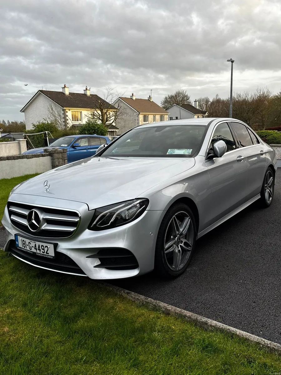 Mercedes Benz - Image 3