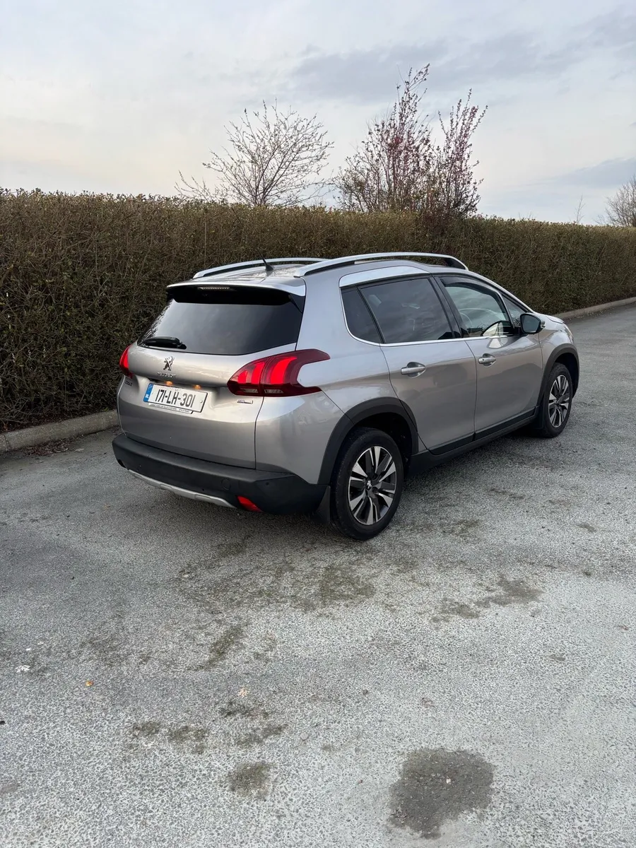 Peugeot 2008 - Image 2