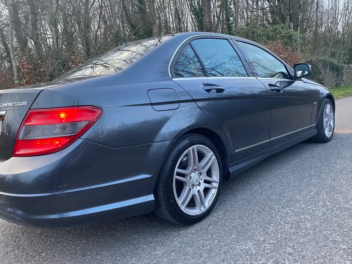 MERCEDES BENZ C180 AMG SPEC AUTO AS NEW 👌 - Image 2
