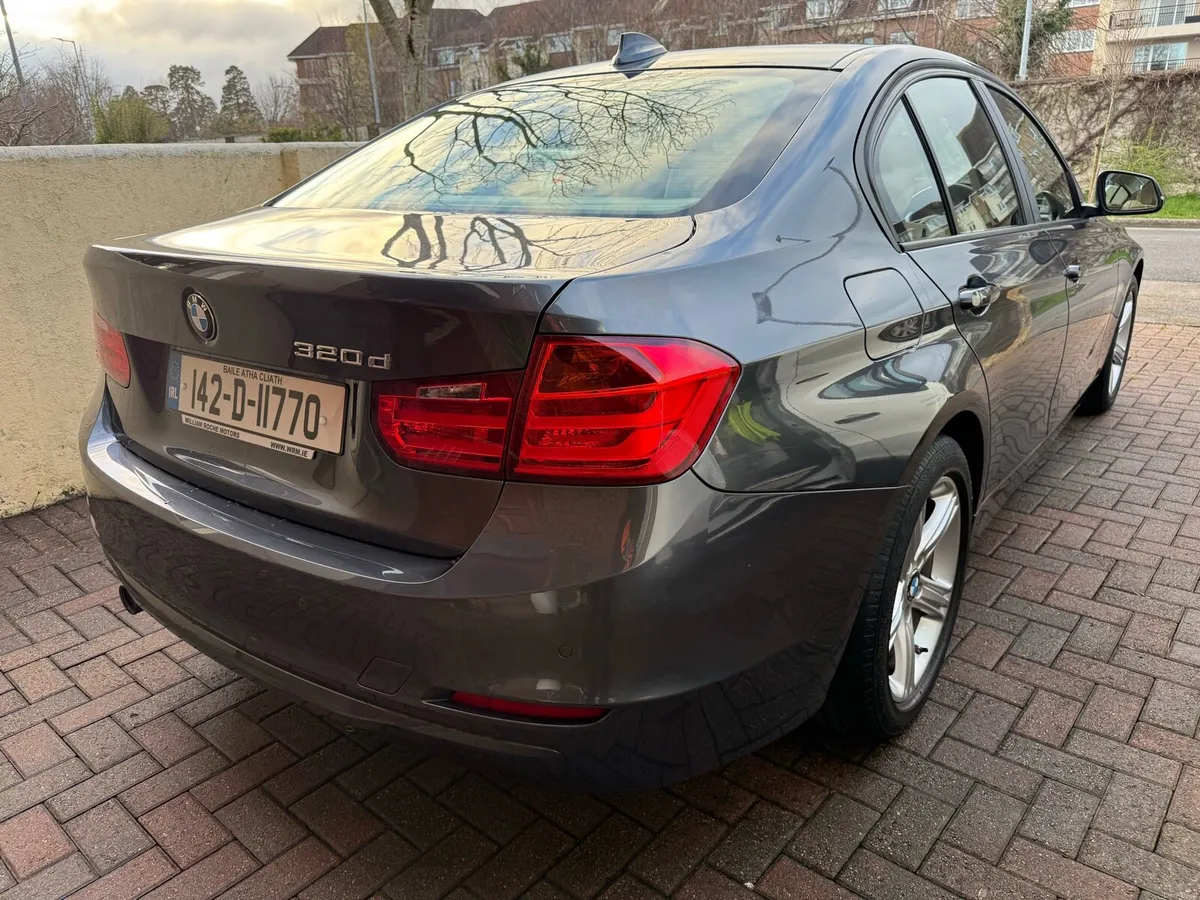 BMW 320D F30 - Image 2