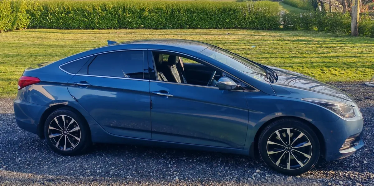 2016 Hyundai i40 - Image 1