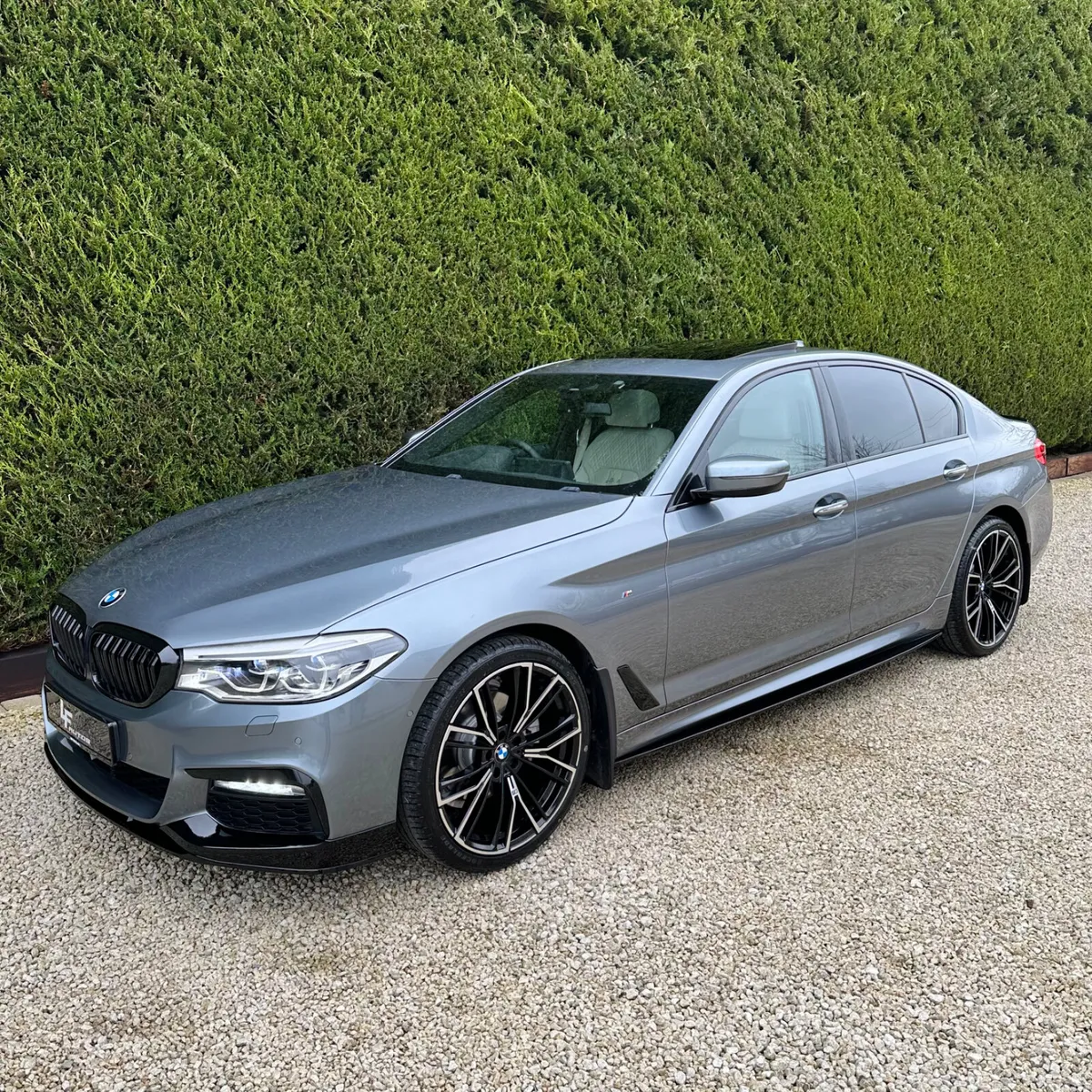 2017 BMW 520D M-SPORT LUXURY PACK - Image 2