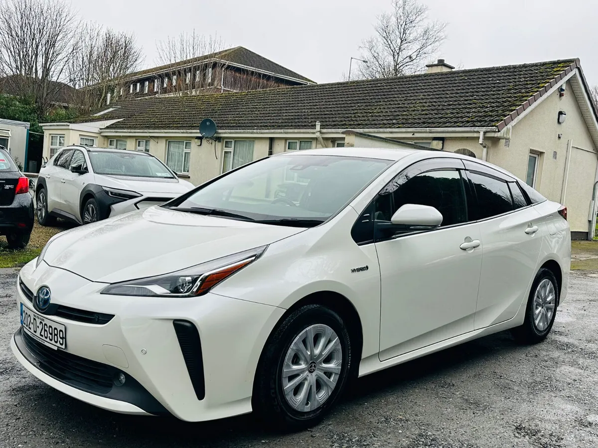 TOYOTA PRIUS 2020 HYRBID AUTOMATIC - Image 3