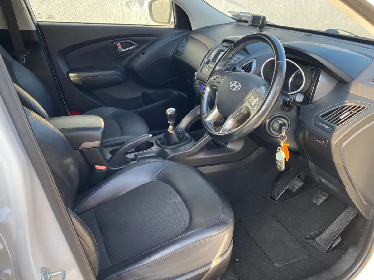 Hyundai ix35 Low kms  Heated seats Nct 7/27 - Image 3