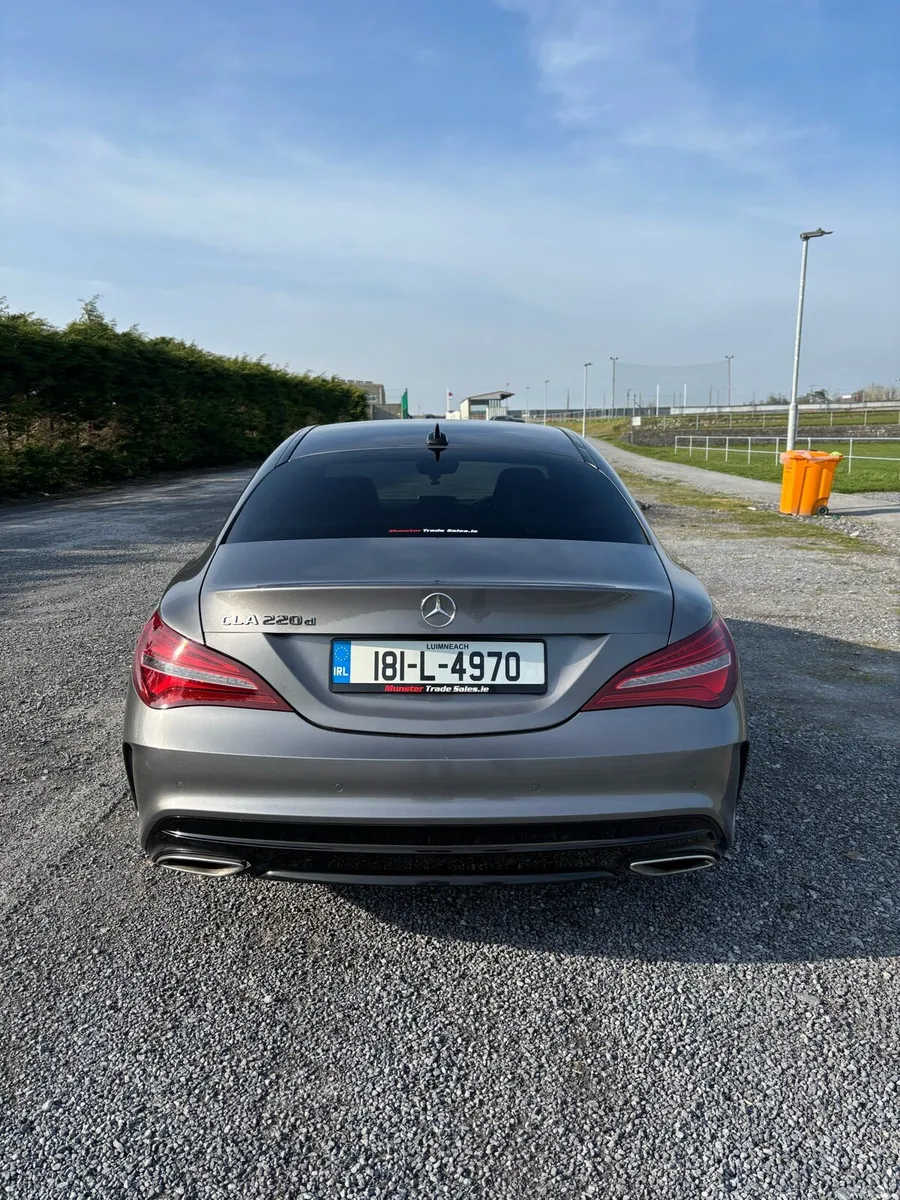Mercedes-Benz CLA 220D AMG - Image 4