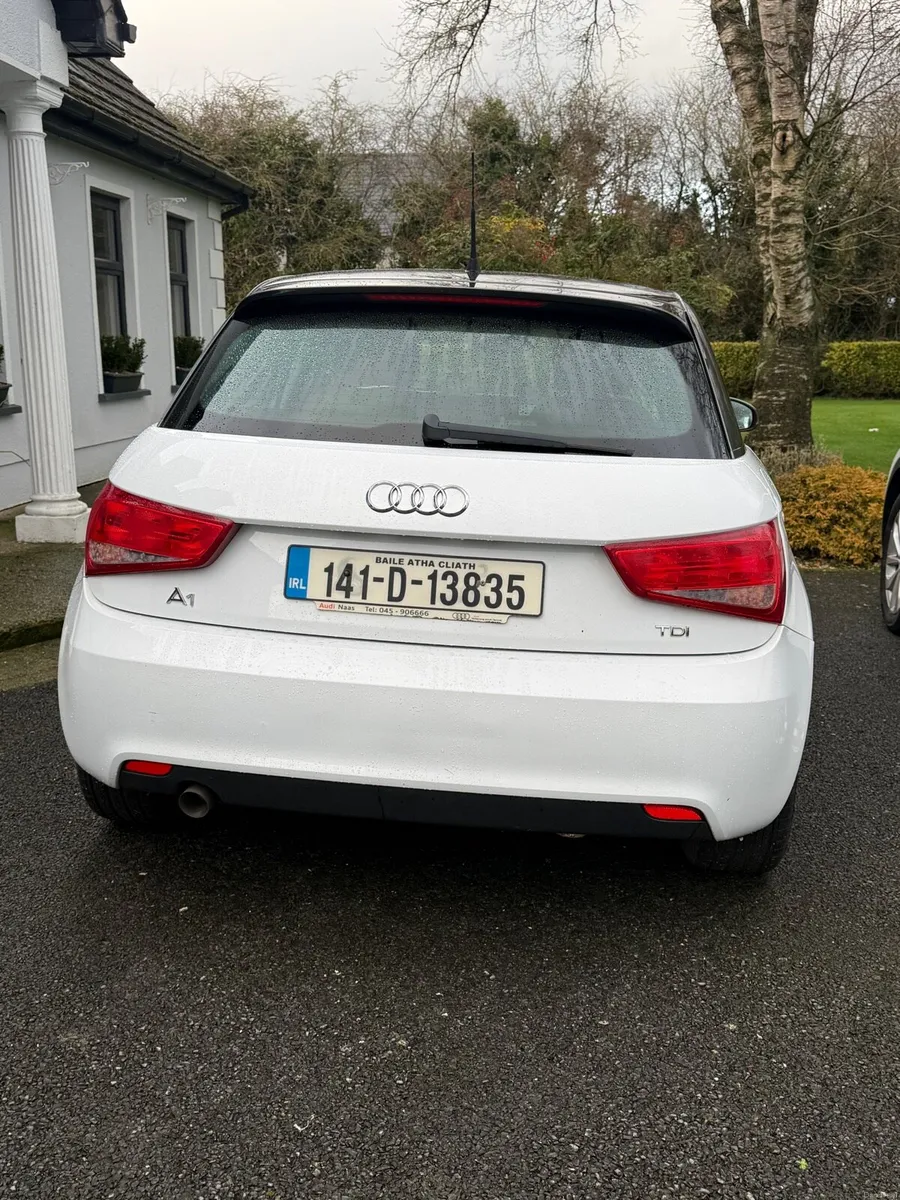Audi A1 1.6 Diesel TDI Sport 2014 - Image 4