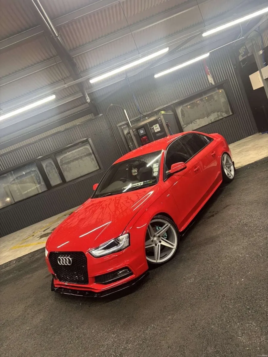 Audi A4 2.0L S-Line 2015 - Image 1