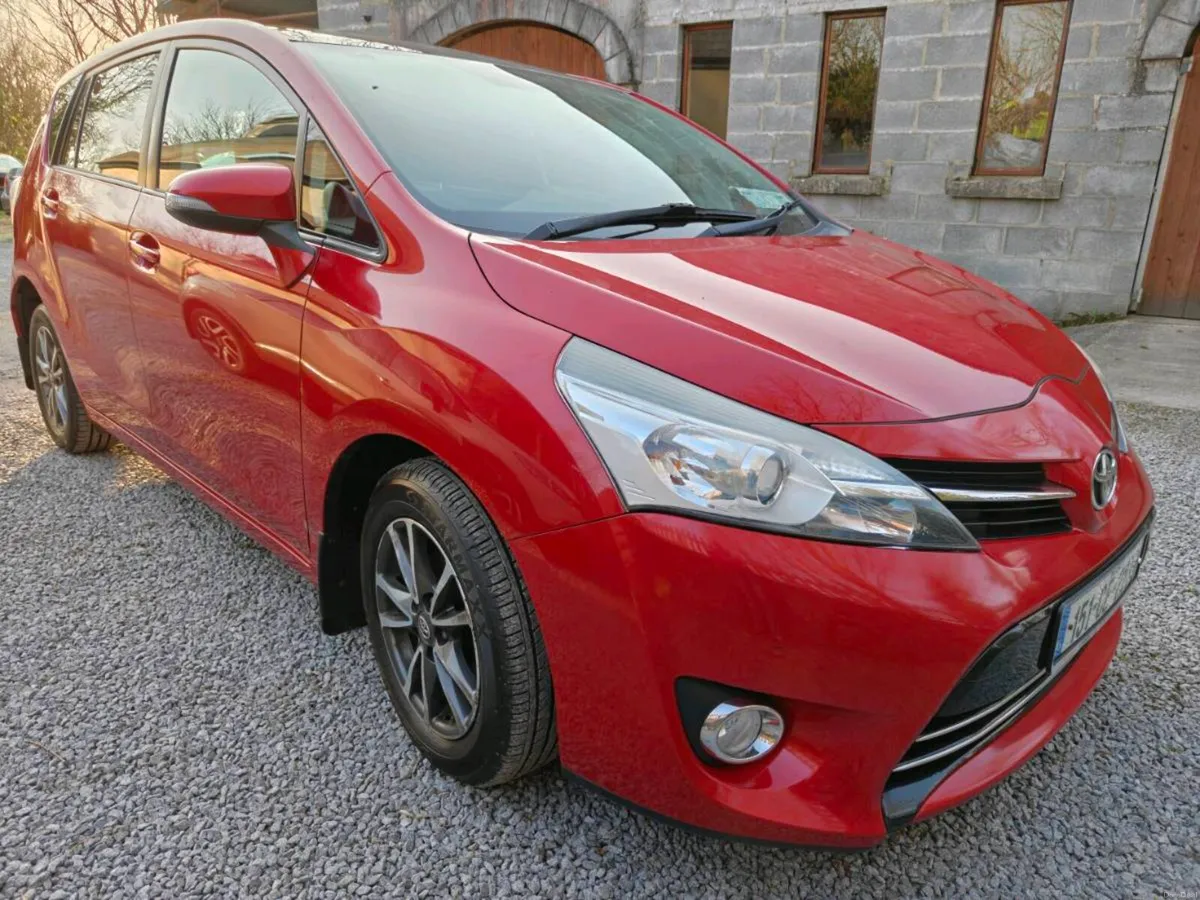 Toyota Verso 7 seater Luna - Image 2