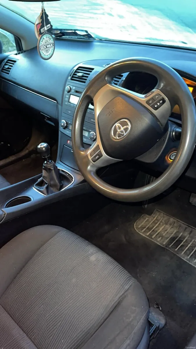 Toyota Avensis - Image 4