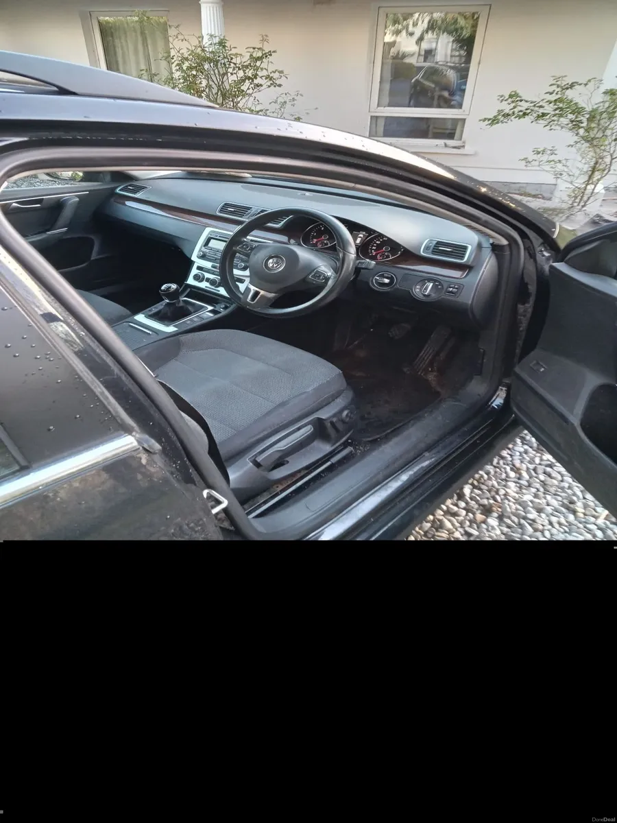 Volkswagen Passat Estate 2014 - Image 2