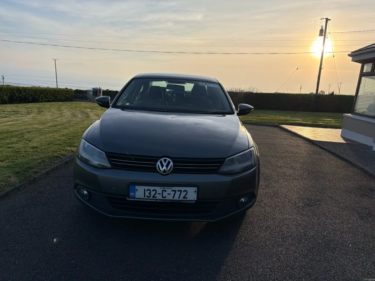 2013 Volkswagen Jetta 1.6L Diesel - Image 2