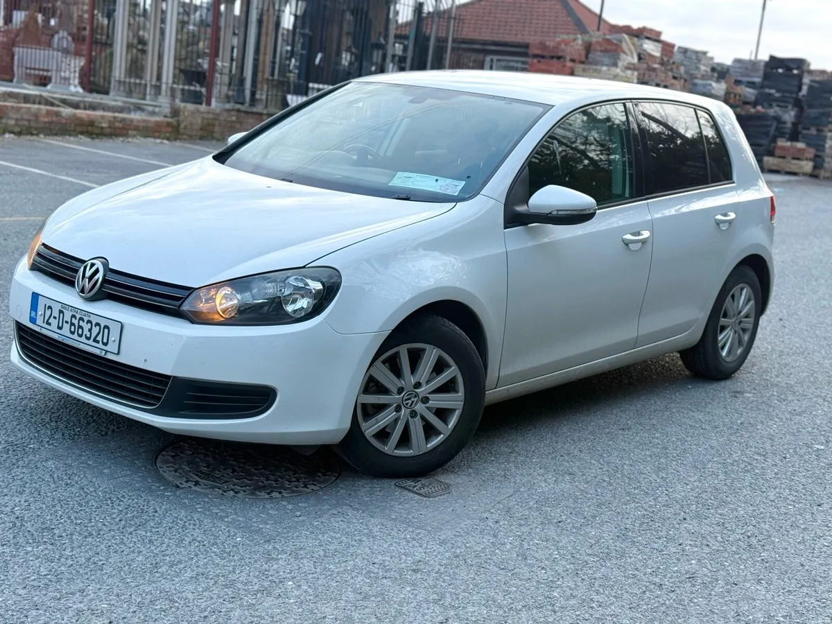 12 Golf Auto 1.2 Low Km Mint Condition - Image 2