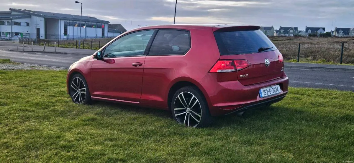 2015 Volkswagen Golf - Image 4