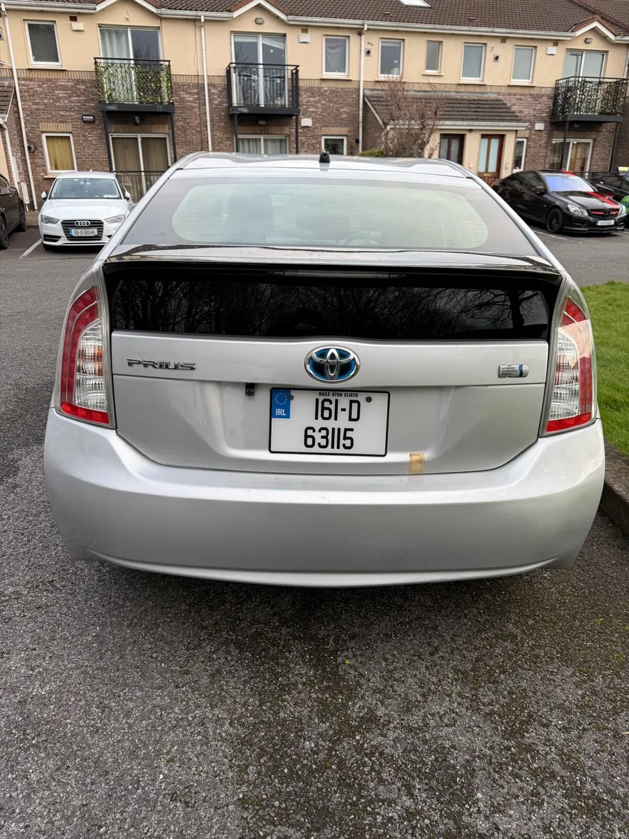 Toyota Prius 2016 Hybrid - Image 4