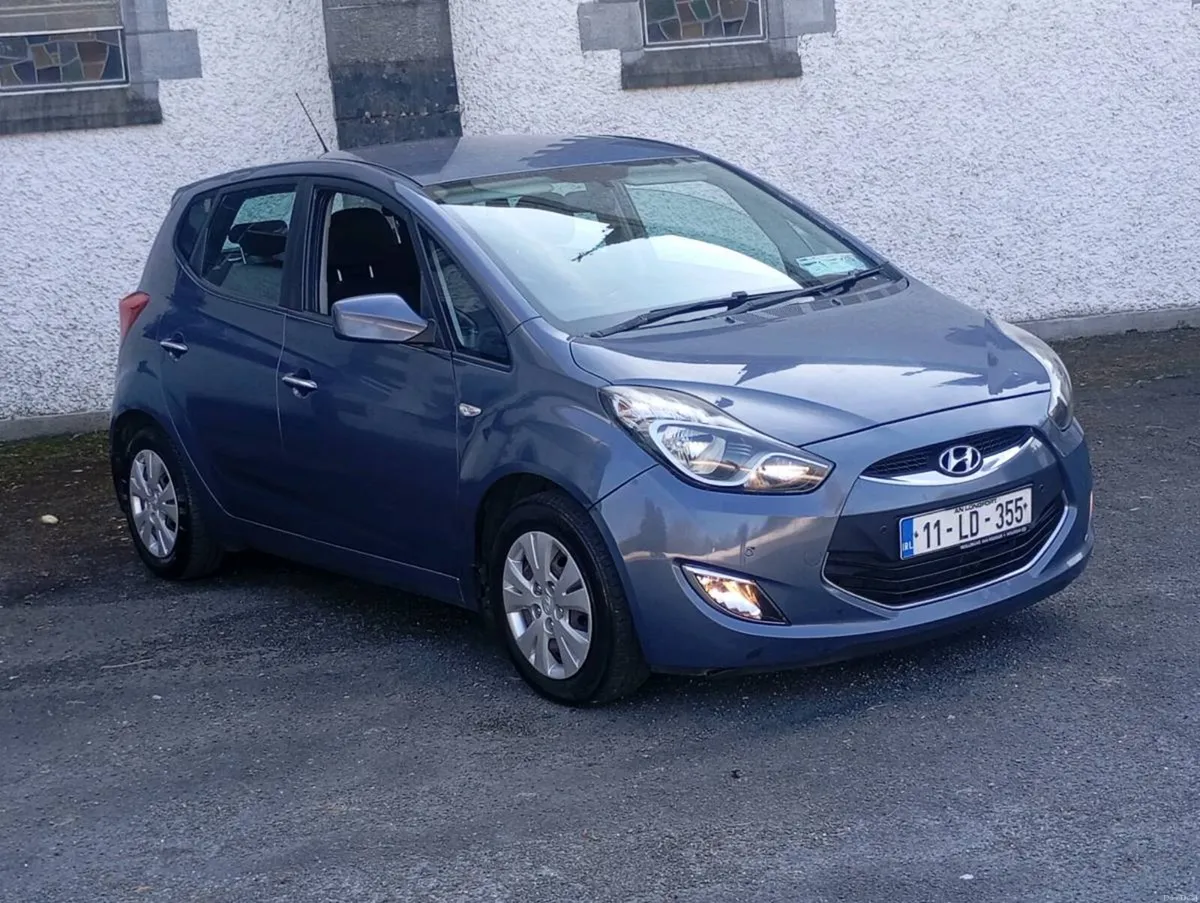 11 Hyundai ix20 1.4 CRDI NCT @ TAX MINT - Image 2