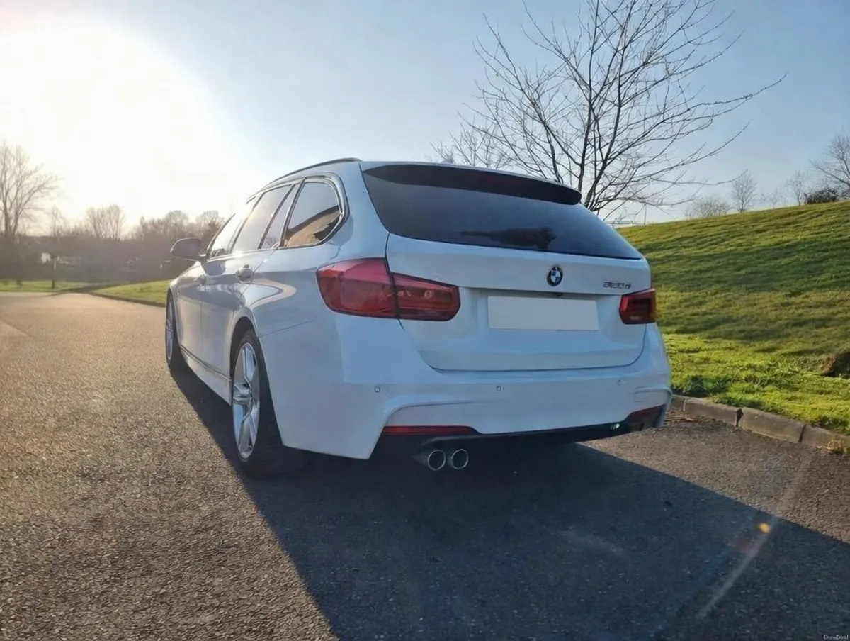 BMW 3-Series 2016 - Image 3