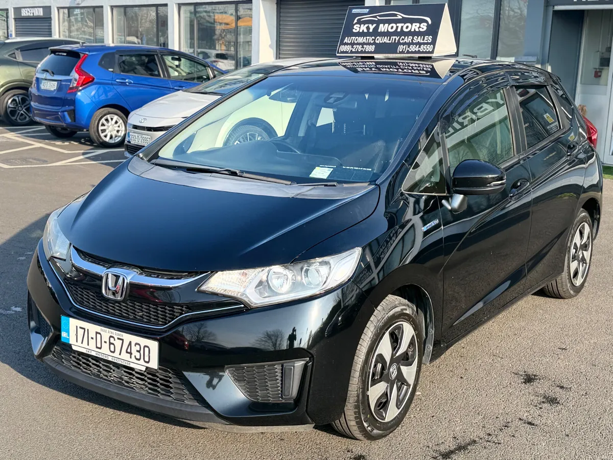 2017 Honda Fit 1.5 Hybrid Automatic, Top Specs - Image 3