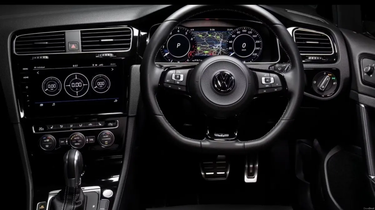 2018 Golf R - Image 4