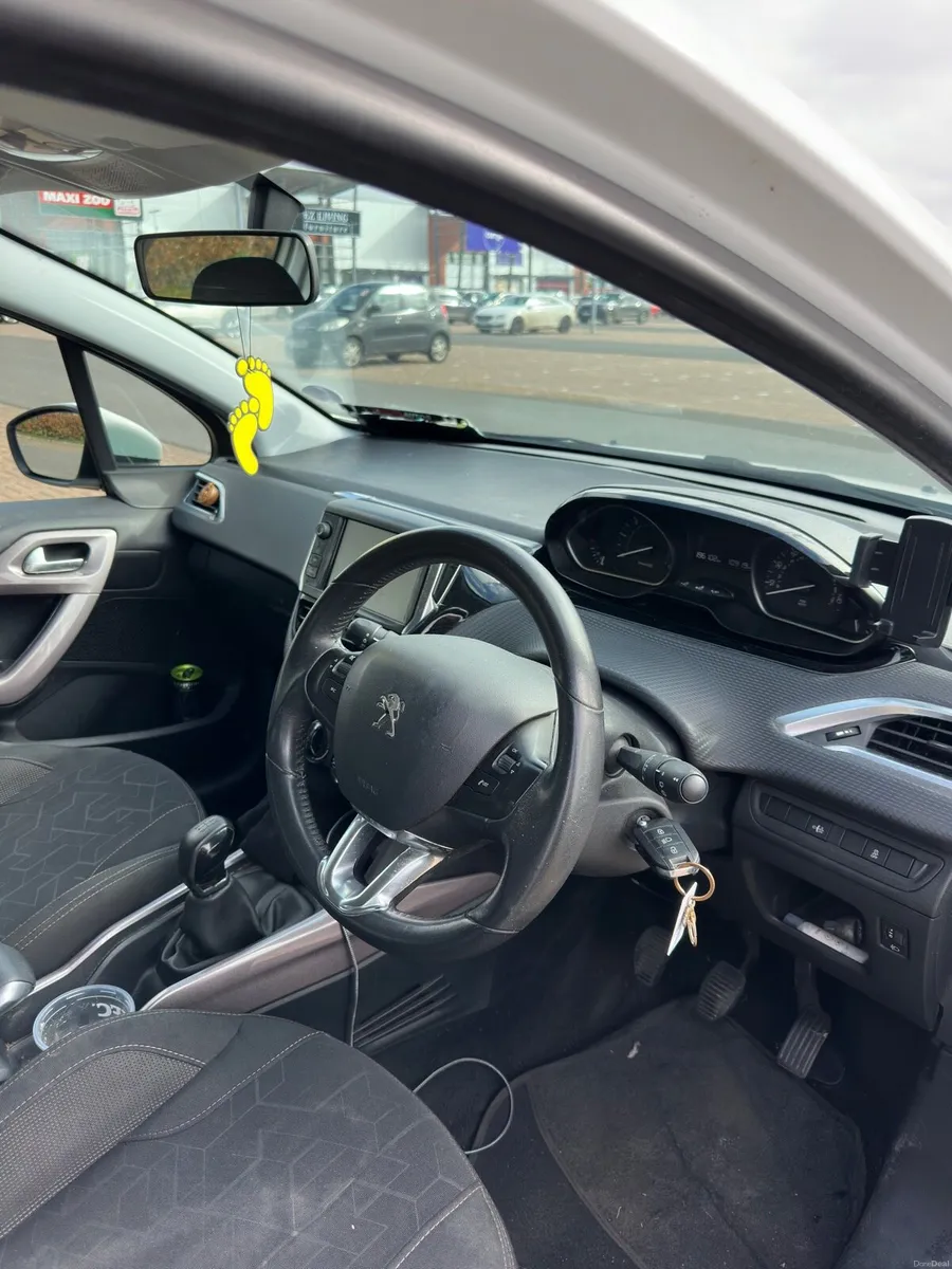 Peugeot 2008 1.6 BlueHDi NCT 03/2028 - Image 4