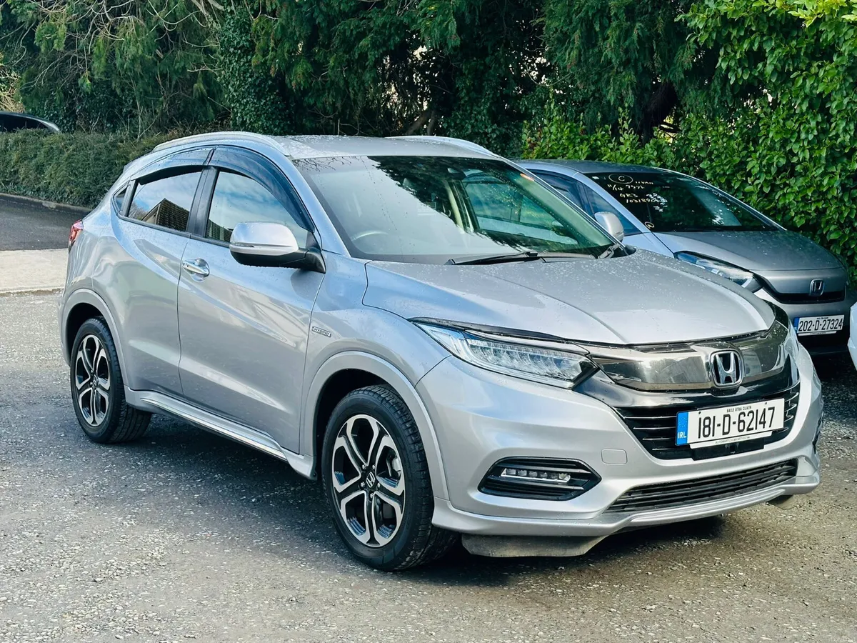 Honda Vezel 2018 1.5 Hybrid Auto 12648 KM ONLY - Image 3