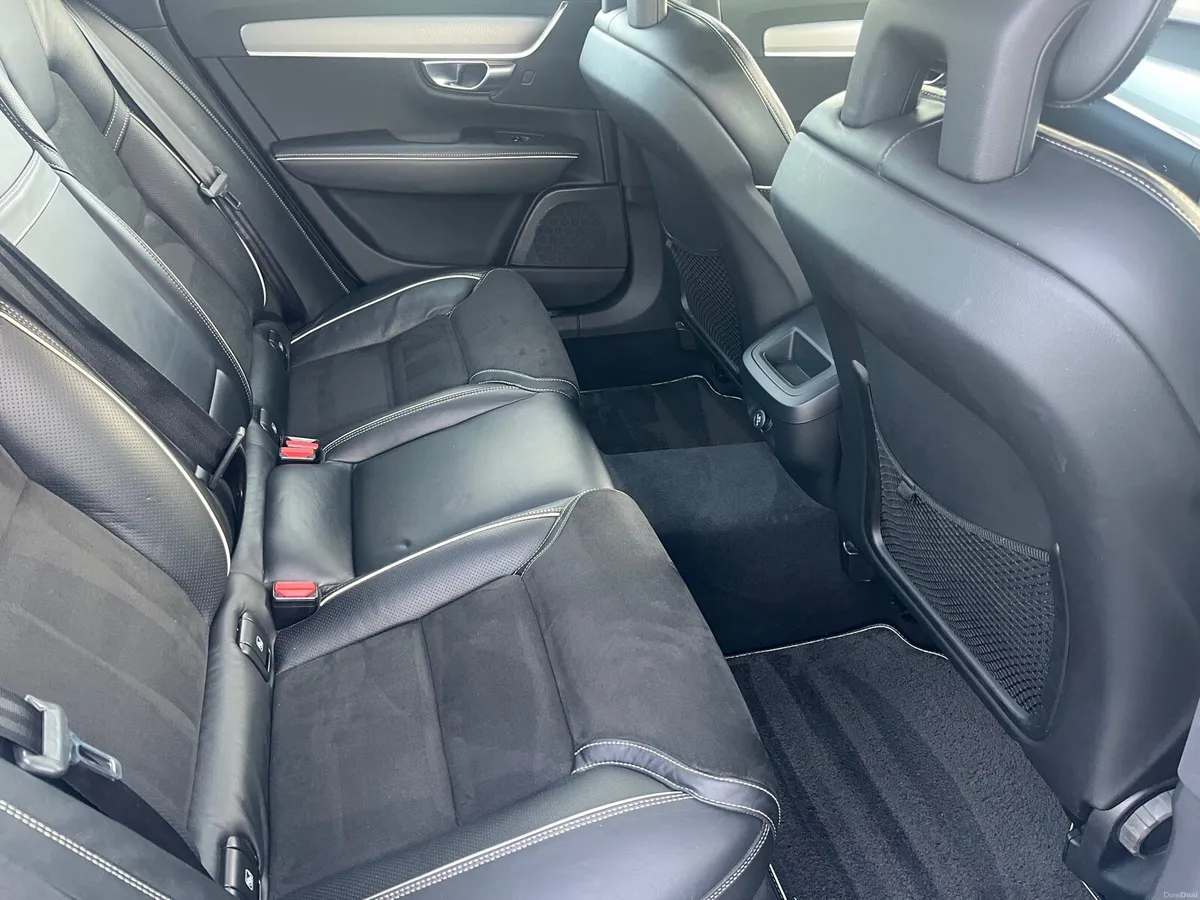 Volvo S90 D4 R Design 190BHP - Image 3