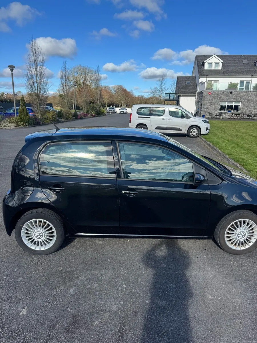 Volkwagen Up! 2019 - Image 2