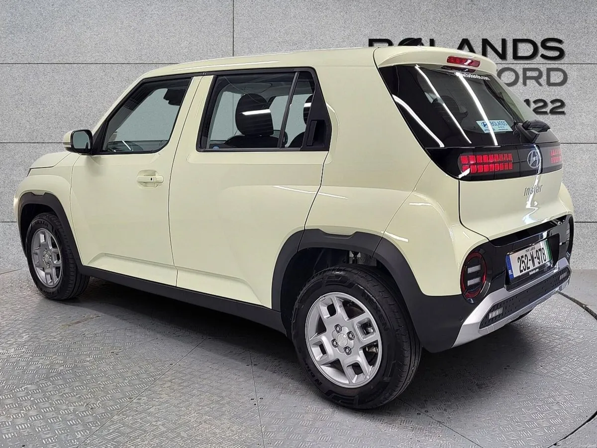 Hyundai INSTER Inster Signature 42 kW Finance From - Image 3