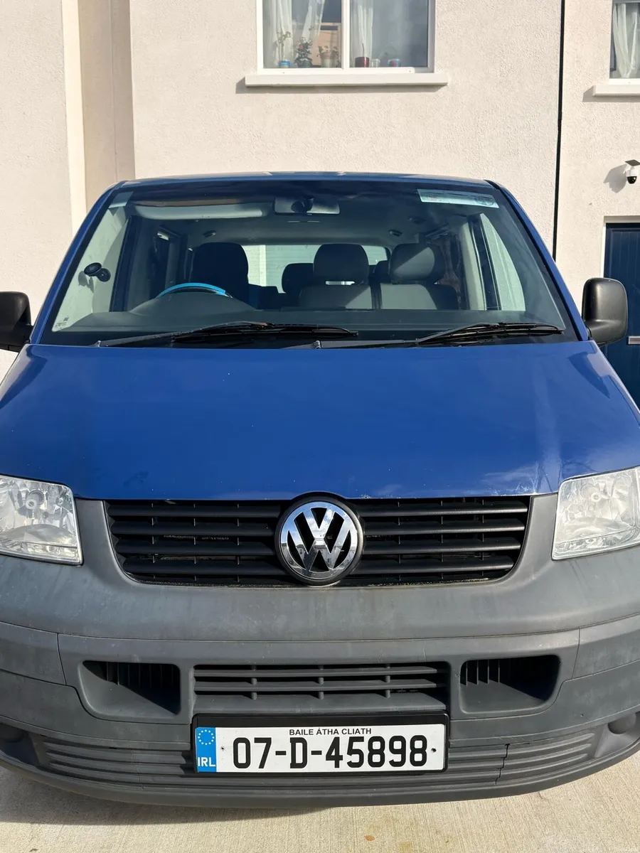 Shuttle 9 seat - Image 1