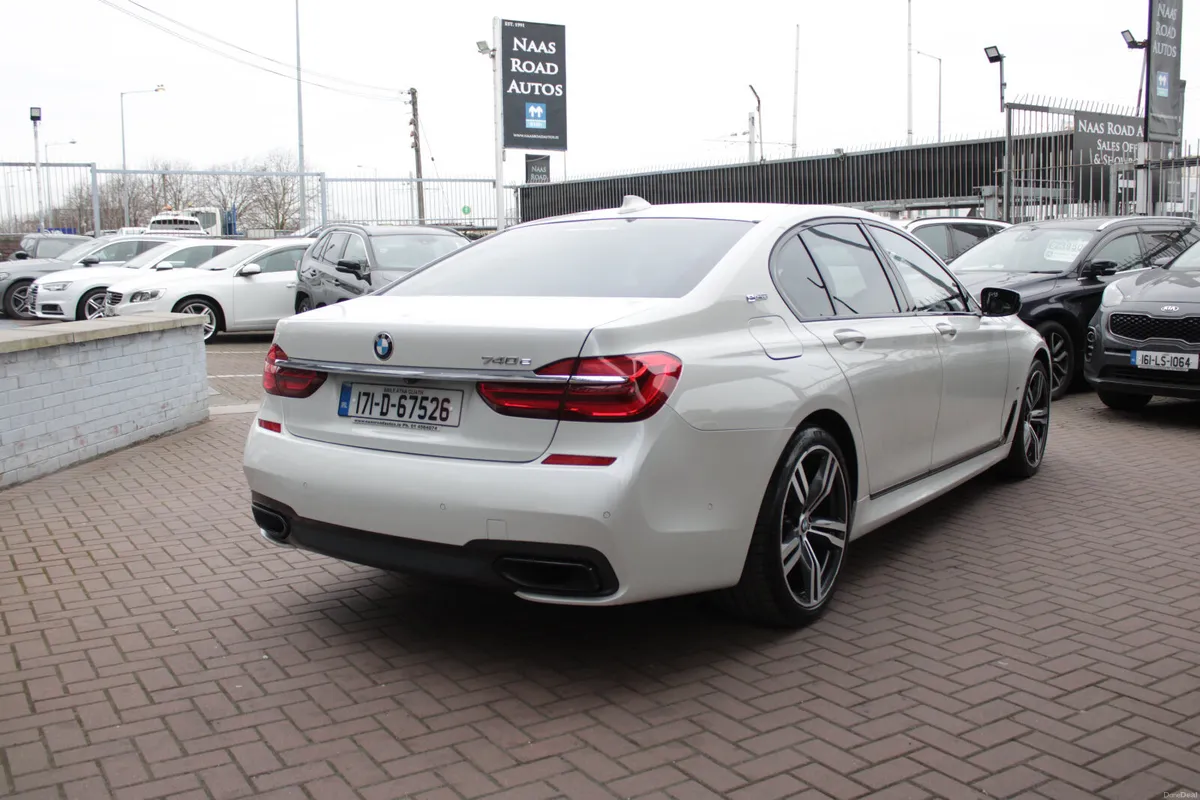 2017 BMW 740E X-DRIVE M-SPORT PRO EDITION AUTO - Image 4