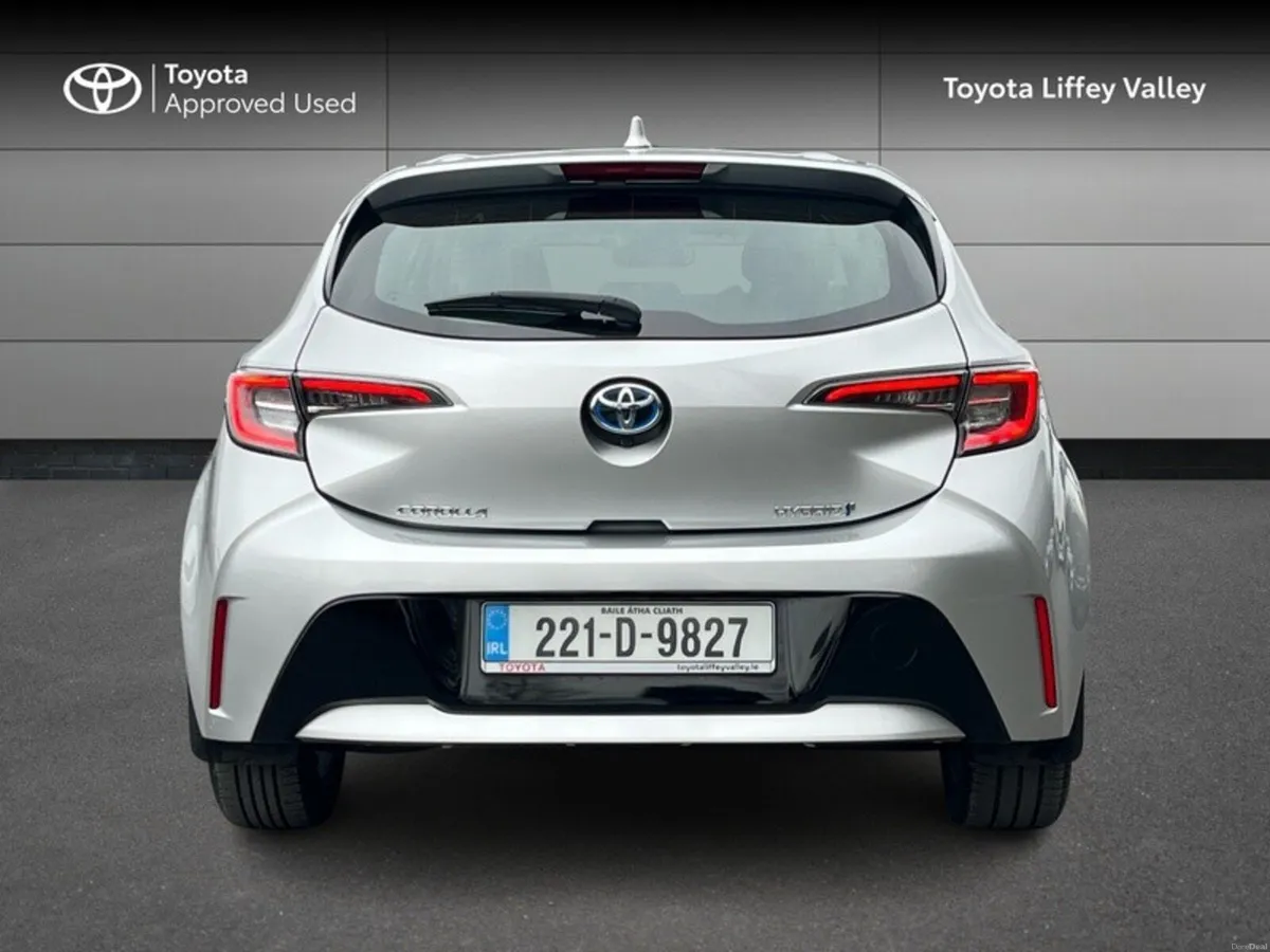 Toyota Corolla HYBRID LUNA H/B 4DR AUTO - Image 4