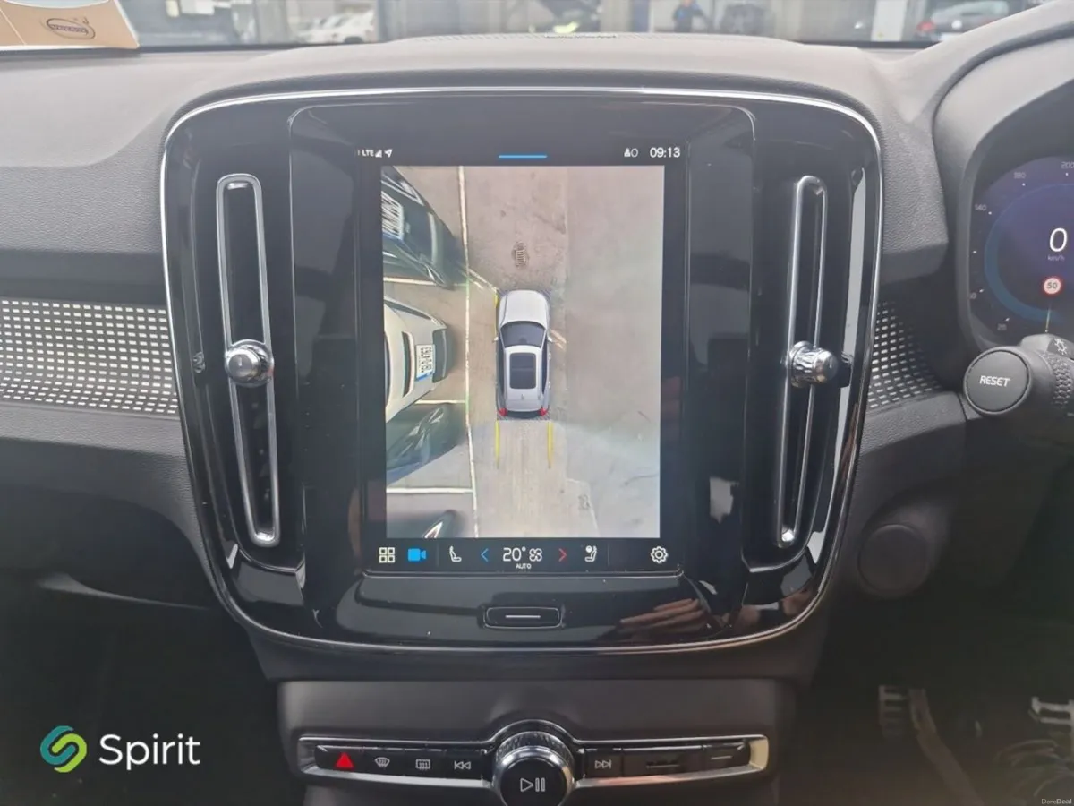 Volvo XC90 T8 Plug In Hybrid, AWD, Ultimate (Brigh - Image 4