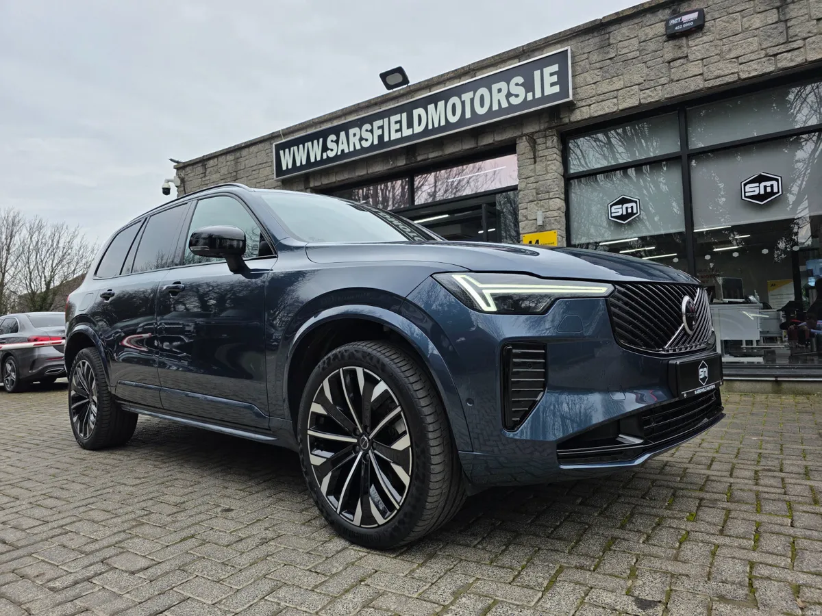 2025 VOLVO XC90 2.0 T8 PLUS AWD. - Image 1