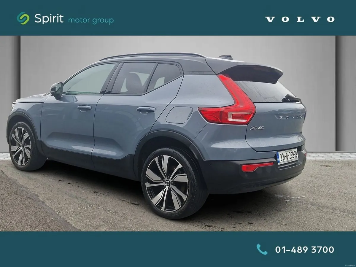 Volvo XC40 Fully Electric (231hp) Pro Spec, Panora - Image 3