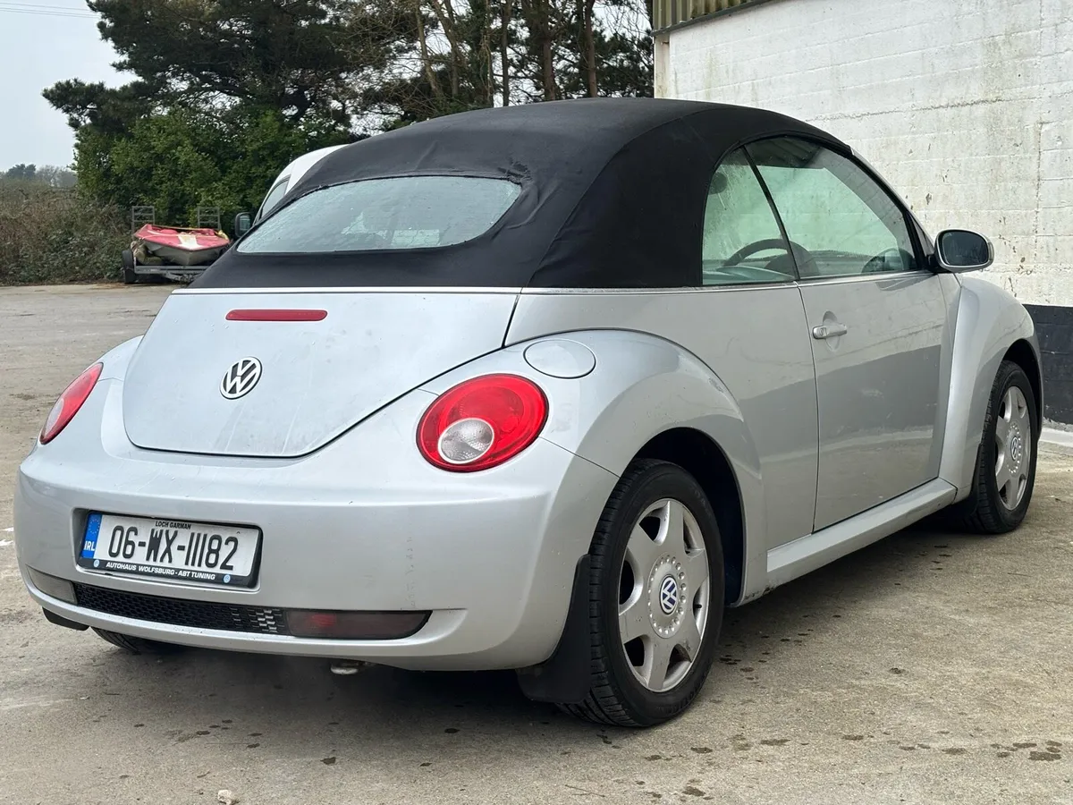 Volkswagen Beetle 1.6 Petrol Convertible - Image 4