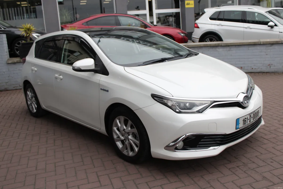 1.8 HYBRID 5DR LUNA HATCHBACK AUTO  //1 OWNER CAR - Image 2