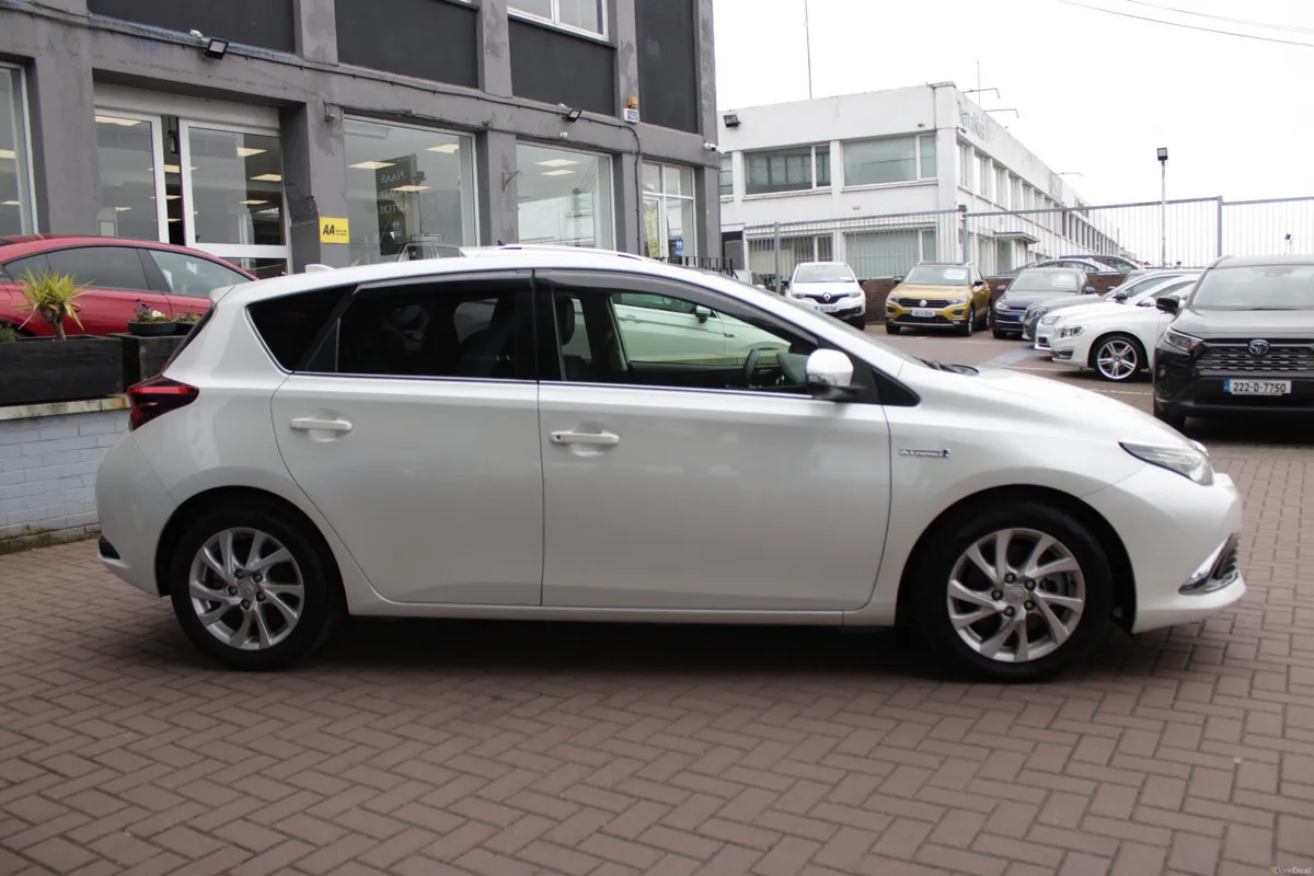 1.8 HYBRID 5DR LUNA HATCHBACK AUTO  //1 OWNER CAR - Image 3