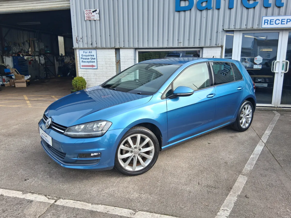 2017 Volkswagen Golf 1.2 TSI Highline - Image 2