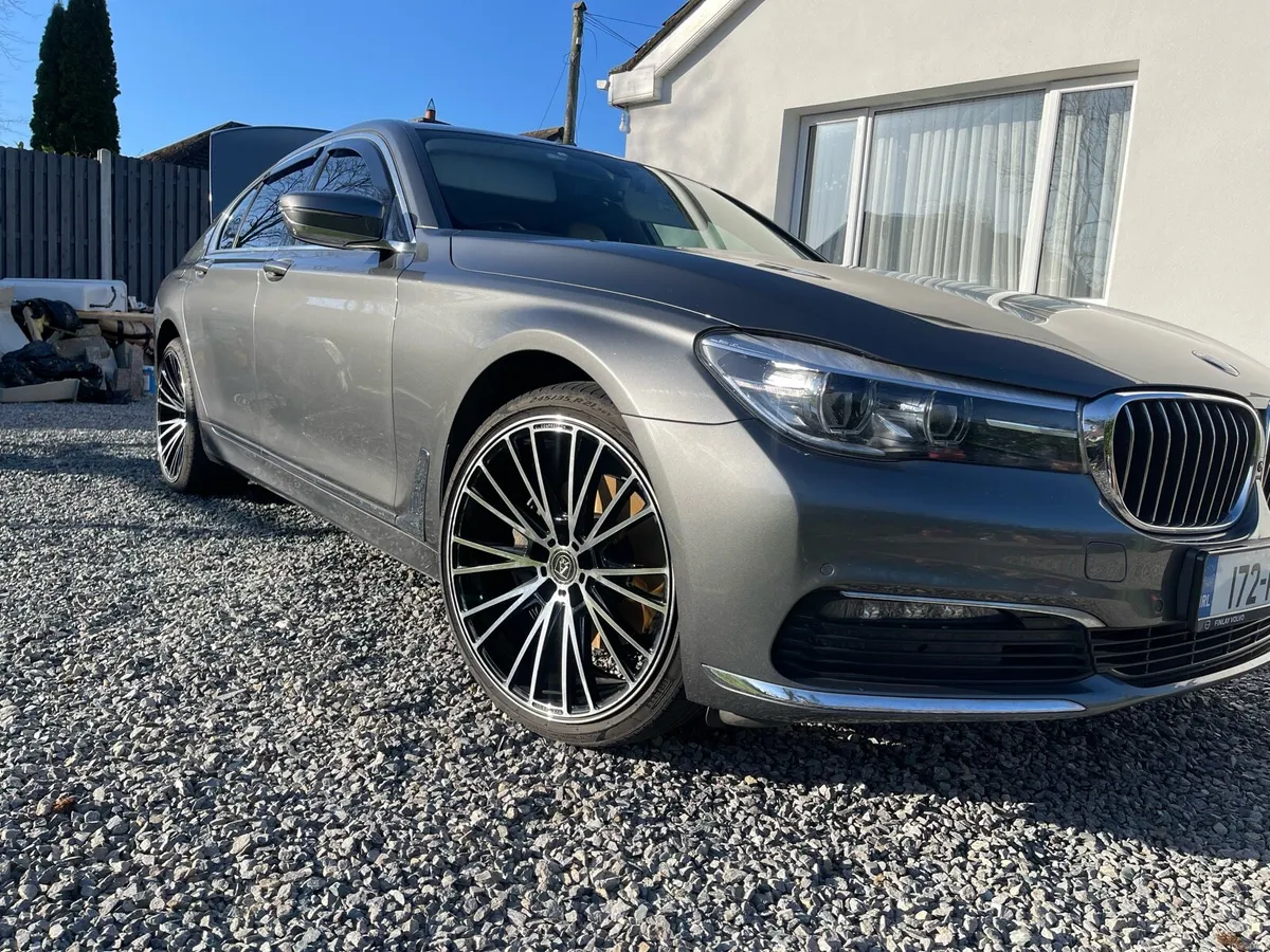 BMW 730 Xdrive HUGE SPEC - Image 3