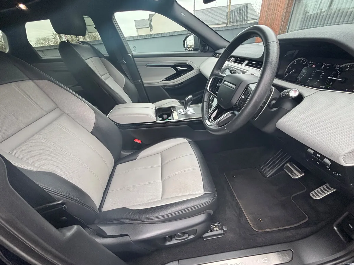 Land Rover Range Rover Evoque 2023 - Image 1