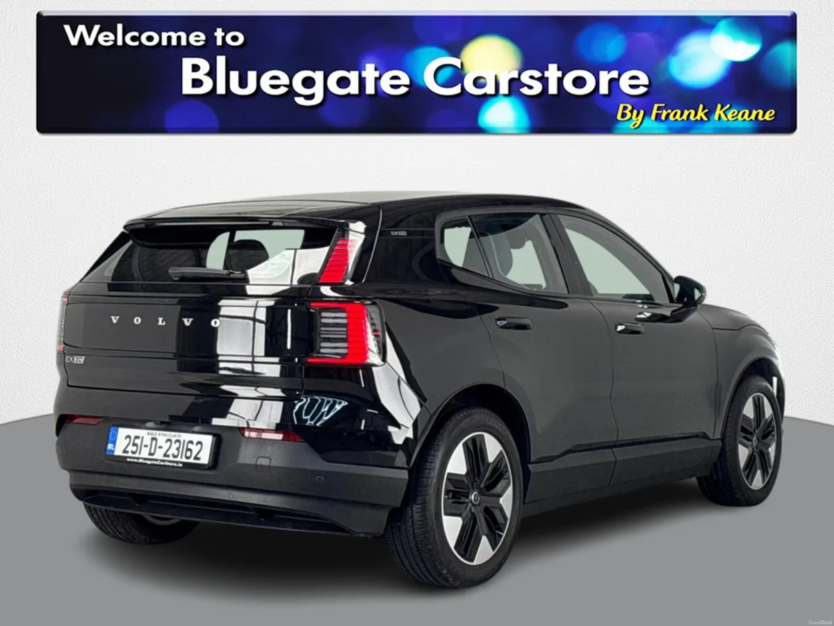 Volvo EX30 RWD PLUS**HALF LEATHER INTERIOR**HEATED - Image 4