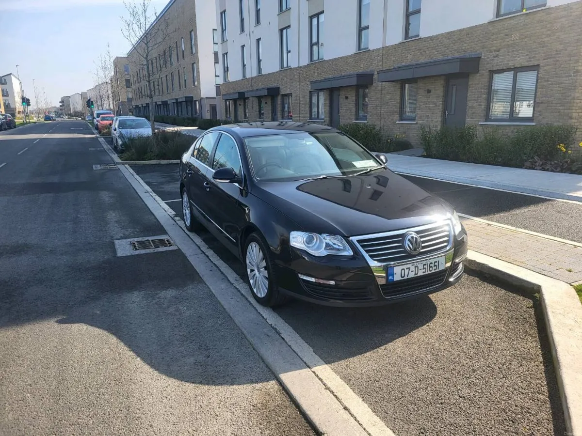 VW PASSAT 1.6 FSI 115BHP - Image 1