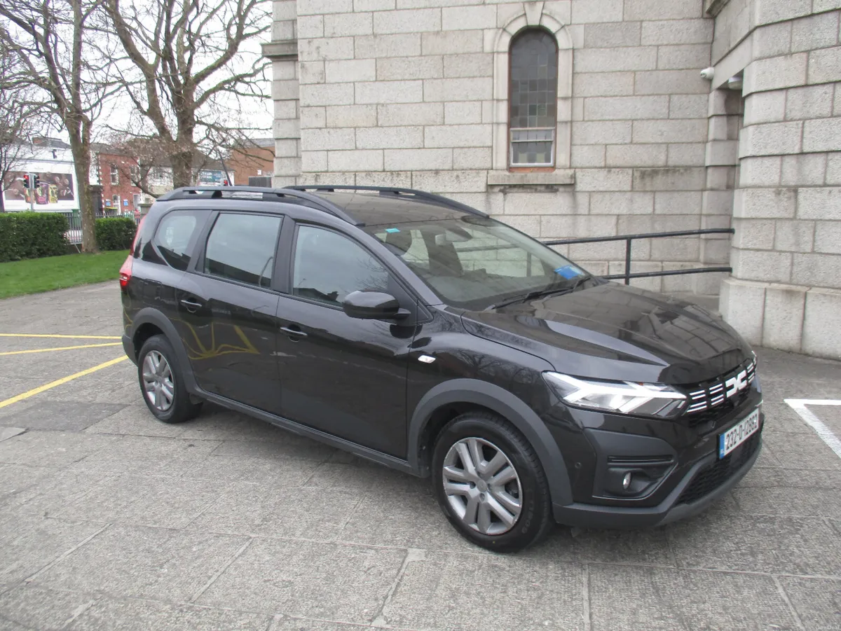 2023 DACIA JOGGER 1.0 EXPRESSION 7 SEATER - Image 1