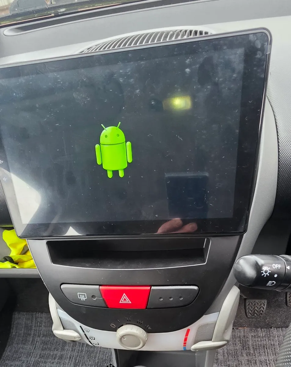 TOYOTA AYGO ANDROID AUTO SYSTEM AND CAR PLAY - Image 2