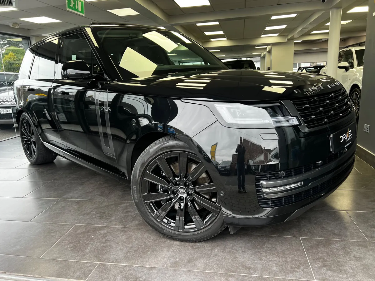 Land Rover Range Rover 2024 - Image 2