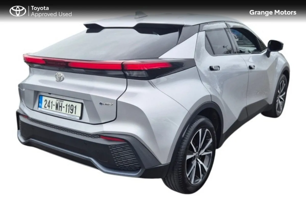 Toyota C-HR 1.8 HYBRID SPORT 5DR - Image 3