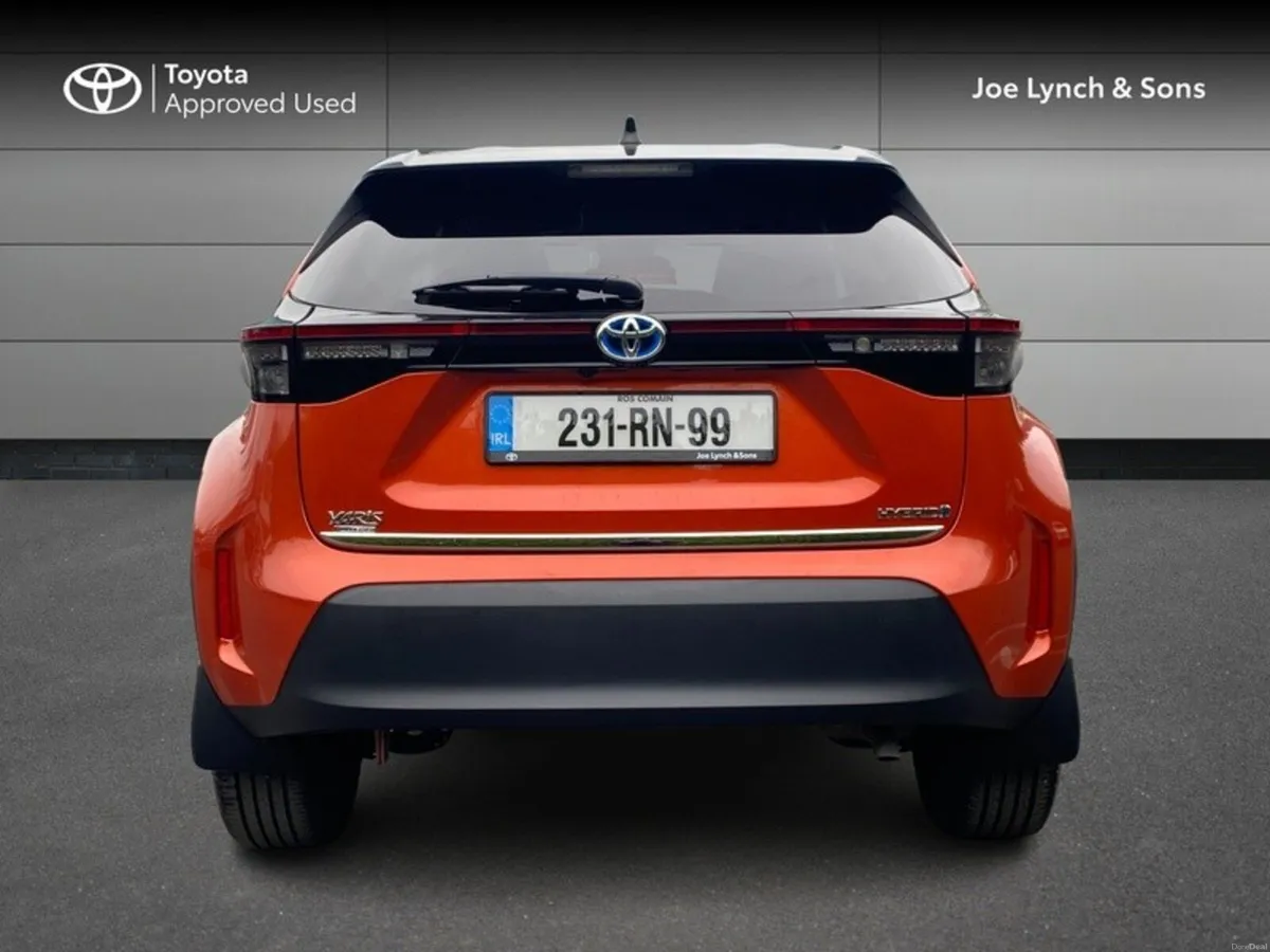 Toyota Yaris Cross YARIS CROSS LUNA SPORT - Image 4